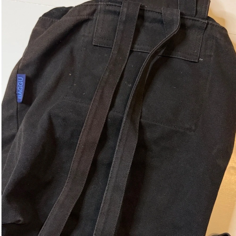 BAGGU modern backpack